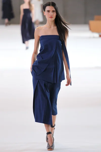 Look 7